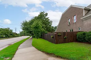 105 Bridge St, Fuquay-Varina, NC 27526 - Photo 31