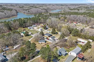 35 Hummingbird Ln, Henderson, NC 27537 - Photo 17