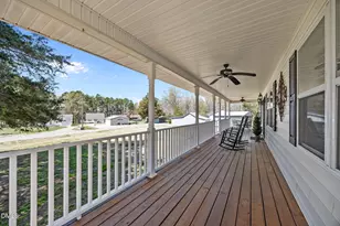 35 Hummingbird Ln, Henderson, NC 27537 - Photo 9