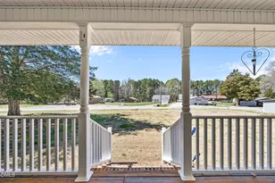 35 Hummingbird Ln, Henderson, NC 27537 - Photo 7