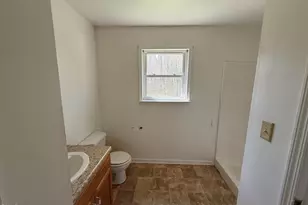 350 Plum Nutty Rd, Henderson, NC 27537 - Photo 17