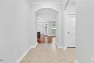 609 Crooked Pine Dr, Cary, NC 27519 - Photo 5