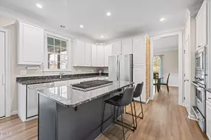 203 Wyndham Dr, Chapel Hill, NC 27516 - Photo 11