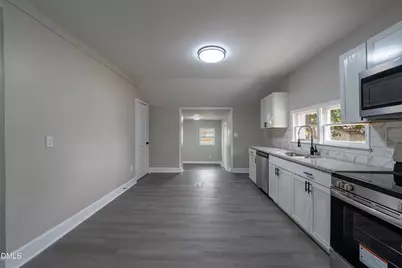 1001 S Layton Avenue, Dunn, NC 28334 - Photo 9