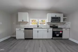 1001 S Layton Ave, Dunn, NC 28334 - Photo 21