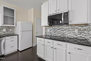 513 Thistlegate Trail, Raleigh, NC 27610 - Photo 15