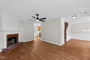 604 Crossview Ln, Durham, NC 27703 - Photo 3