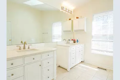 119 Woodshire Lane, Chapel Hill, NC 27514 - Photo 11