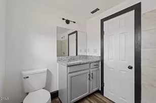 601 Temple St, Selma, NC 27576 - Photo 7