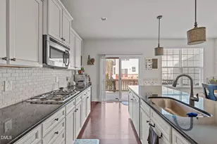 6031 Kentworth Dr, Holly Springs, NC 27540 - Photo 9