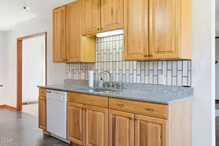 519 Riverside Dr, Burlington, NC 27217 - Photo 9