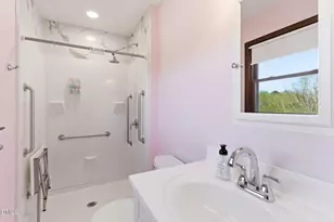 519 Riverside Dr, Burlington, NC 27217 - Photo 17