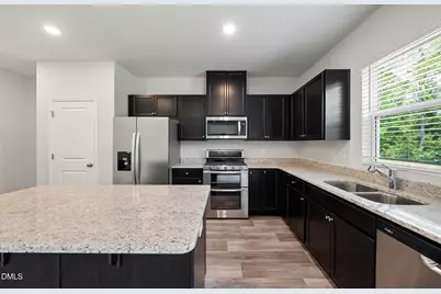 562 Brickview Court, Sanford, NC 27330 - Photo 5