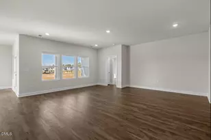 188 Margot Manor Dr, Benson, NC 27504 - Photo 5