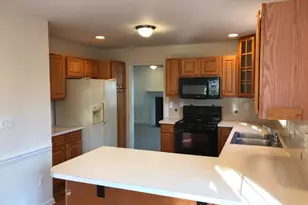 136 Trafalgar Ln, Cary, NC 27513 - Photo 5