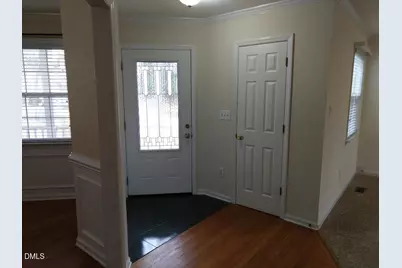 136 Trafalgar Lane, Cary, NC 27513 - Photo 3