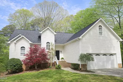 2009 Raccoon Run, Clayton, NC 27527 - Photo 3