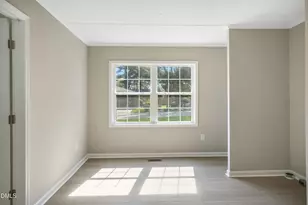 210 S Brevard St, Selma, NC 27576 - Photo 9