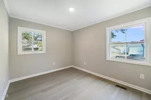 210 S Brevard St, Selma, NC 27576 - Photo 13