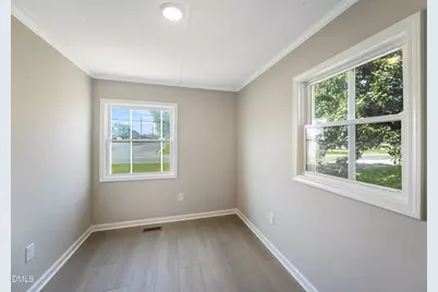 210 S Brevard Street, Selma, NC 27576 - Photo 15