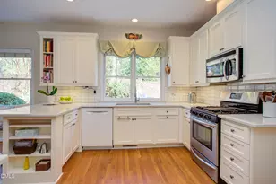 100 Glenview Pl, Chapel Hill, NC 27514 - Photo 11