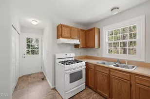 111 Rock Pointe Ln, Cary, NC 27513 - Photo 27