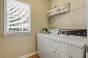 123 Streamview Dr, Cary, NC 27519 - Photo 9