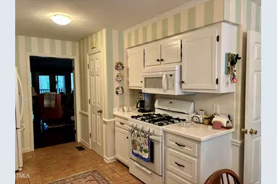 180 Montrose Drive, Durham, NC 27707 - Photo 9