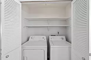 1020 Trollingwood Ln, Raleigh, NC 27615 - Photo 23