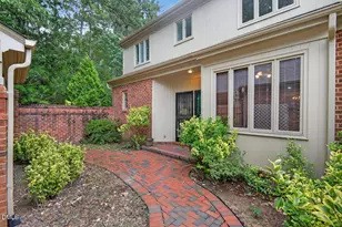 10 Innisfree Dr, Durham, NC 27707 - Photo 5