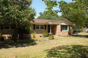 513 NW Maxine St, Fayetteville, NC 28303 - Photo 1