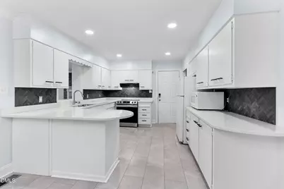 513 NW Maxine Street, Fayetteville, NC 28303 - Photo 15