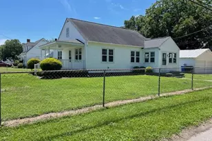 140 S Dunn St, Angier, NC 27501 - Photo 3