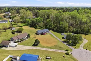 3909 La Varra Dr, Clayton, NC 27520 - Photo 53