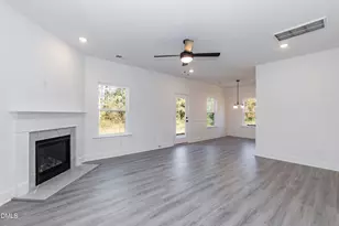 279 New Twin Br Ct, Smithfield, NC 27577 - Photo 9