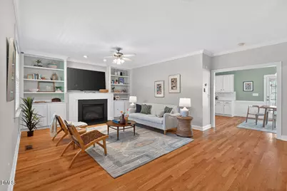 121 E Seeman Street, Durham, NC 27701 - Photo 5