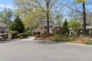 306 Helmsdale Dr, Chapel Hill, NC 27517 - Photo 45