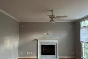 8 Arrowwood Ct, Durham, NC 27712 - Photo 3