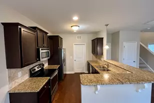 216 E Webber Ln, Clayton, NC 27527 - Photo 3