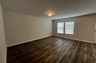 46 E Boulder Rd, Henderson, NC 27537 - Photo 3