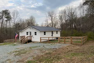 1390 Hodges Dairy Rd, Yanceyville, NC 27379 - Photo 25