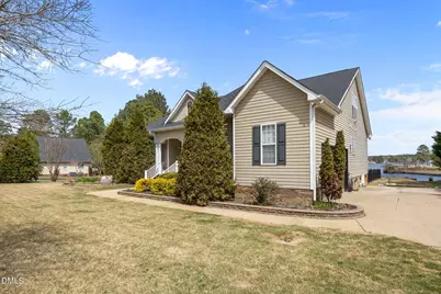 887 Coachman Way, Sanford, NC 27332 - Photo 3