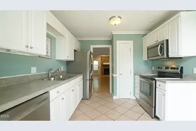 1427 Quarter Point, Raleigh, NC 27615 - Photo 5