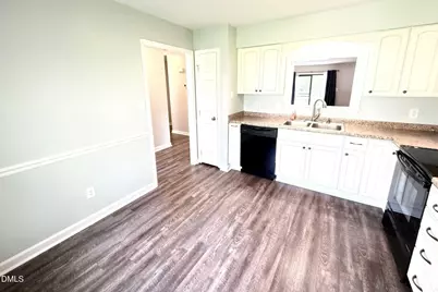 6400 Meadow View Drive, Raleigh, NC 27609 - Photo 5