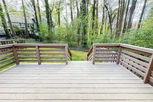 6400 Meadow View Dr, Raleigh, NC 27609 - Photo 19