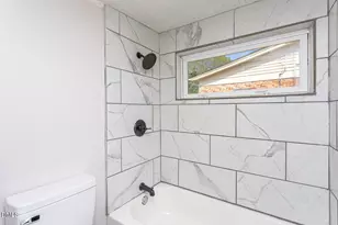 601 E Townsend St, Dunn, NC 28334 - Photo 29