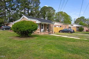 601 E Townsend St, Dunn, NC 28334 - Photo 13