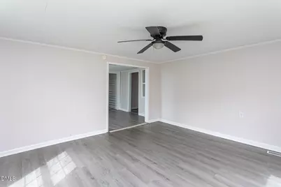 601 E Townsend Street, Dunn, NC 28334 - Photo 5