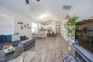 310 E Yukon St, Kenly, NC 27542 - Photo 13