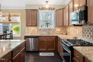 378 Avery Pond Dr, Fuquay Varina, NC 27526 - Photo 13